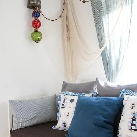 Fish & Fish Apartment